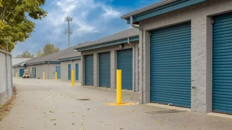 Drive up self storage units